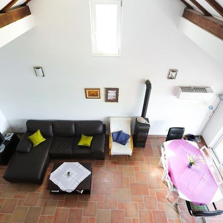 Spacious Apartment Lucia Prožura Esterno foto