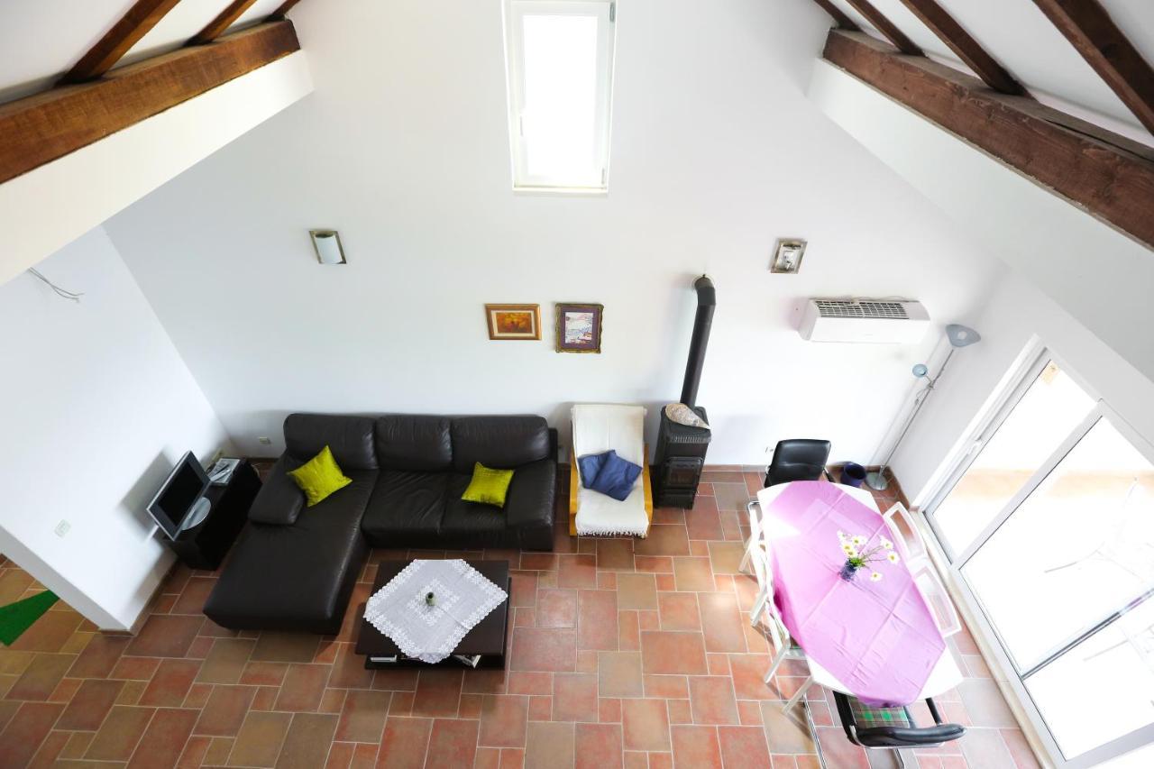 Spacious Apartment Lucia Prožura Esterno foto
